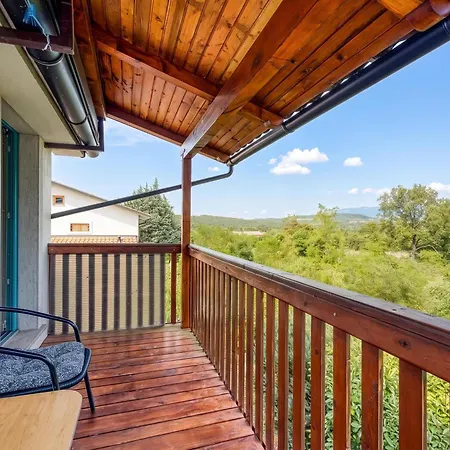 Salamander - Garden & Ev Charger - Happy Apartamento Štanjel