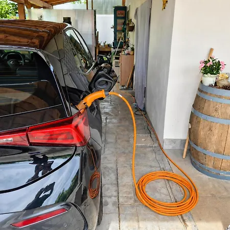Apartamento Salamander - Garden & Ev Charger - Happy