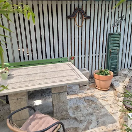Salamander - Garden & Ev Charger - Happy Apartamento